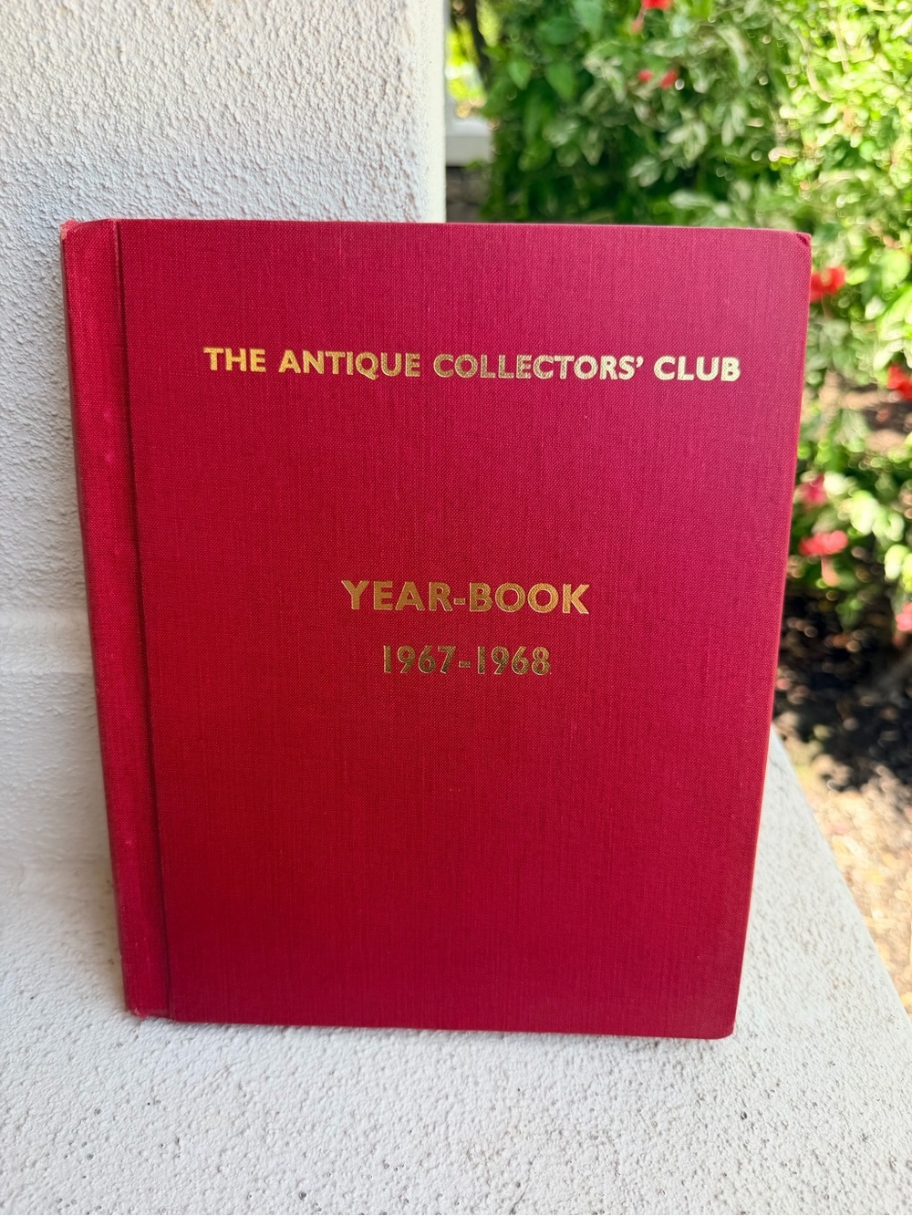 The Antique Collectors' Club Year-Book 1967-1968 - Red Hardcover